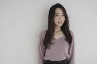 ロング ベージュ/インナー カラー🤍Rieのヘアスタイル