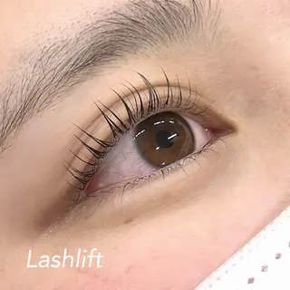 マツエク・マツパ REMIA 🤍harukaのネイルデザイン