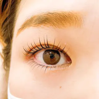 マツエク・マツパ lirio所属・高見 なおのマツエク・マツパデザイン