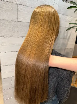 カラー 今岡 育美のヘアスタイル