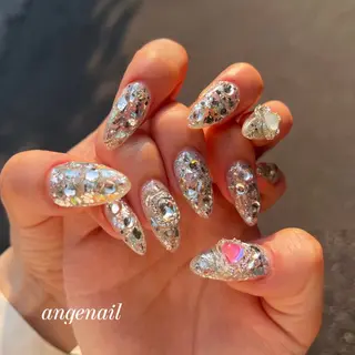 ネイル オーナーネイリスト MAKIのネイルデザイン