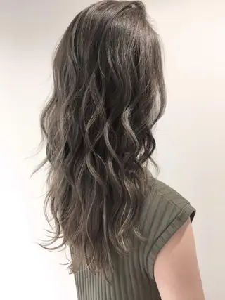 セミロング Noe心斎橋所属・Noe心斎橋 堀田 朋宏のヘアスタイル