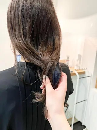 セミロング カラー ミディアムパーマ /癖毛パーマのヘアスタイル