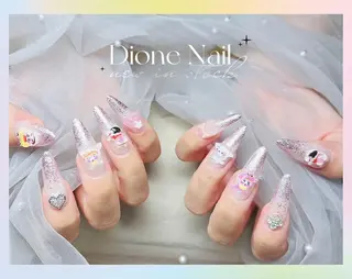 ネイル Dione ネイル専門店のネイルデザイン