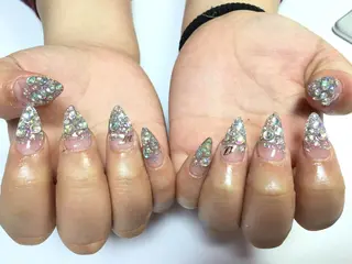ロング ネイル Megumi Nailのネイルデザイン