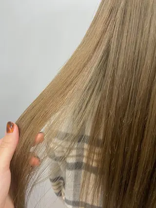 ロング カラー natsumi / N°ariaのヘアスタイル