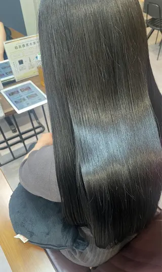 ロング カラー 脇田 光樹のヘアスタイル