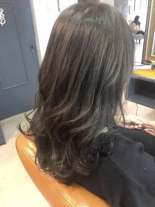 ミディアム カラー パーマ 小顔カット✨ 透明感カラー/村上のヘアスタイル