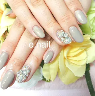 ネイル e.nail所属・和賀井 恵理のネイルデザイン