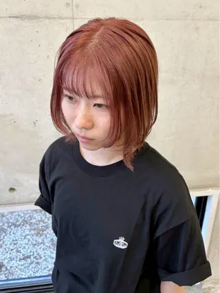 ミディアム カラー LOMARLIE MIMIのヘアスタイル