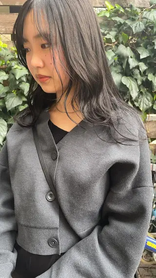 セミロング レイヤーカット/ 透明感カラーmikuのヘアスタイル