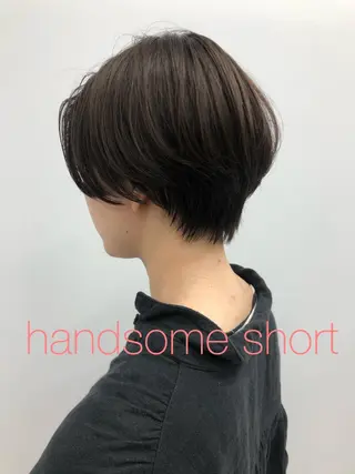 ショート カラー 💖美髪矯正💖 辻未侑のヘアスタイル