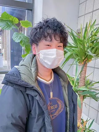 パーマ メンズ メンズパーマ/フェ ザーパーマ/古川晴輝のヘアスタイル