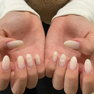 ネイル 梶山 美月のネイルデザイン