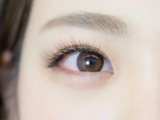 マツエク・マツパ 艶カラー🩵中久保 舞優🩵のヘアスタイル