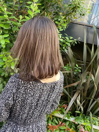 ミディアム カラー ヘアアレンジ 外苑前NO.1艶髪 透明感カラーのヘアスタイル