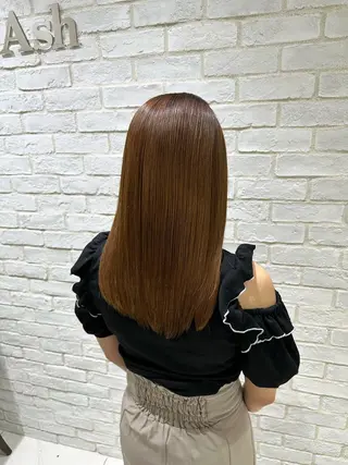 セミロング 安井　昴 💫ブリーチ縮毛矯正のヘアスタイル