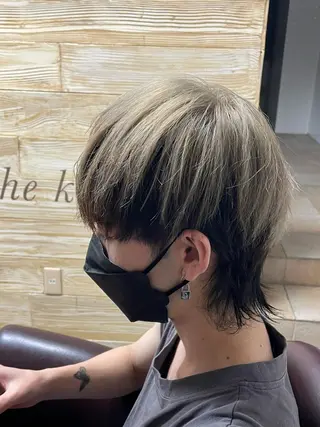 カラー メンズ 榎戸 怜真のヘアスタイル