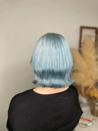 ショート カラー kaho/推しカラー /ブリーチ/エクステのヘアスタイル