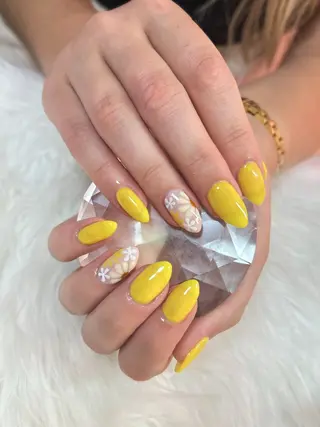 ネイル Beauty　salon Alona所属・Nail salon Charmanteのネイルデザイン