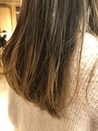 カラー SALOWIN 表参道所属・シンカ 表参道のヘアスタイル