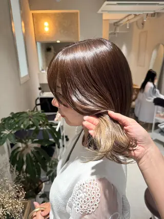 ミディアム カラー 花見 亜沙美のヘアスタイル