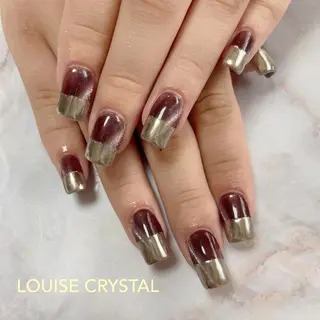 ネイル LOUISE CRYSTALのネイルデザイン
