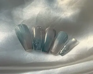 ネイル zuki🌔nail 堺筋本町┆長堀橋のネイルデザイン