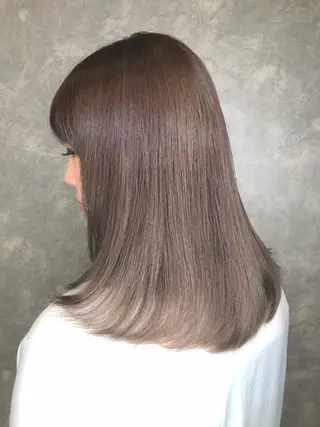 セミロング カラー 渡辺　亮/ 白髪ぼかし/髪質改善のヘアスタイル