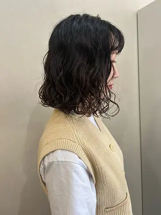 ミディアム パーマ ボブ/透明感カラー 🧸YUI❤️のヘアスタイル