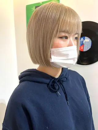 ショート カラー ヘアアレンジ 🧨ブリーチー×ボブ レイヤー💎じゅえるのヘアスタイル