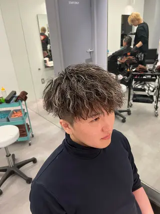 ショート パーマ特化美容師 佐藤壮流のヘアスタイル