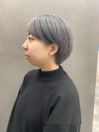 ショート カラー 盛れる前髪/レイヤー カット/艶髪髪質改善のヘアスタイル