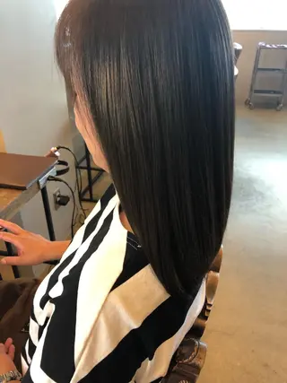 セミロング 相原 美咲のヘアスタイル