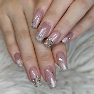 ネイル REBEST南森町 nail🪽のネイルデザイン