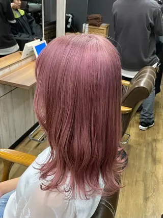 カラー 佐藤 栄輔のヘアスタイル