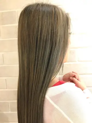 セミロング カラー 艶髪カラー&ウルフ フルカワ ヒロズミのヘアスタイル