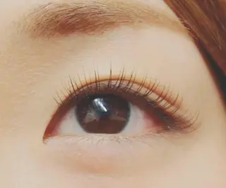 マツエク・マツパ 長持ちLEDマツエク 谷塚駅前店floveのマツエク・マツパデザイン