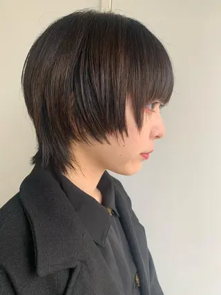 ショート nuu所属・💜ショート💜 ウルフ、ボブ二色亜美のヘアスタイル