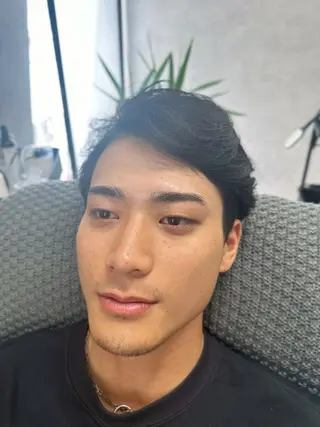 メンズ アイブロウ ARCHE-OSAKA所属・大阪心斎橋 メンズ眉毛専門の眉毛・アイブロウイメージ