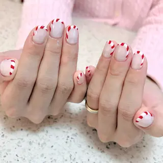 ネイル GALLARIA Elegante 緑のネイルデザイン