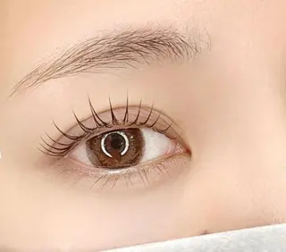 マツエク・マツパ 眉毛とまつげ専門店LEPIAおもろまち店所属・伊波 詩織のマツエク・マツパデザイン