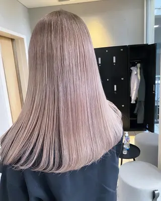 カラー セミロング ♡韓国ヘア♡ ブリーチ✨ハイトーンのヘアスタイル