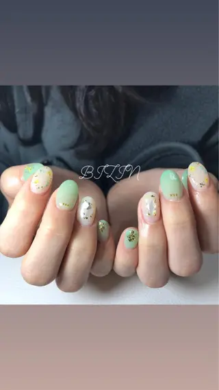 ネイル 美尽  BIZIN所属・久々 もえみのネイルデザイン