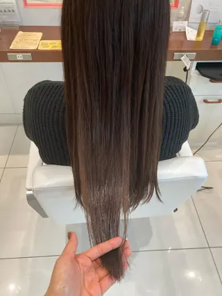 ロング 坂口 愛のヘアスタイル