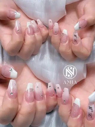 セミロング AMIA BEAUTY SALON所属・🌟AMIA BEAUTY🌟のネイルデザイン