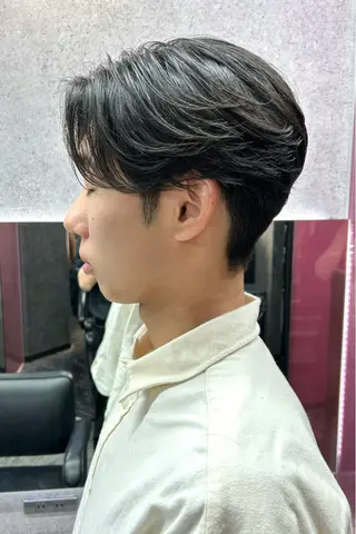 ショート カラー メンズ メンズスタイリスト 前田雄輝のヘアスタイル