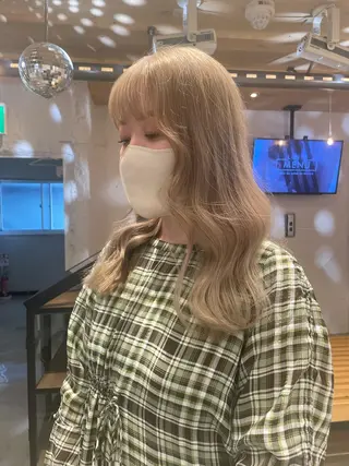 ロング カラー 艶ハイトーン👑♡ NATSUKIのヘアスタイル