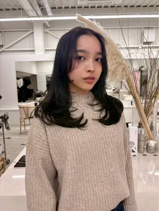 セミロング 森 陽奈子のヘアスタイル