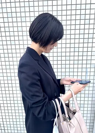 ショート ヒナゴ トヨカズのヘアスタイル